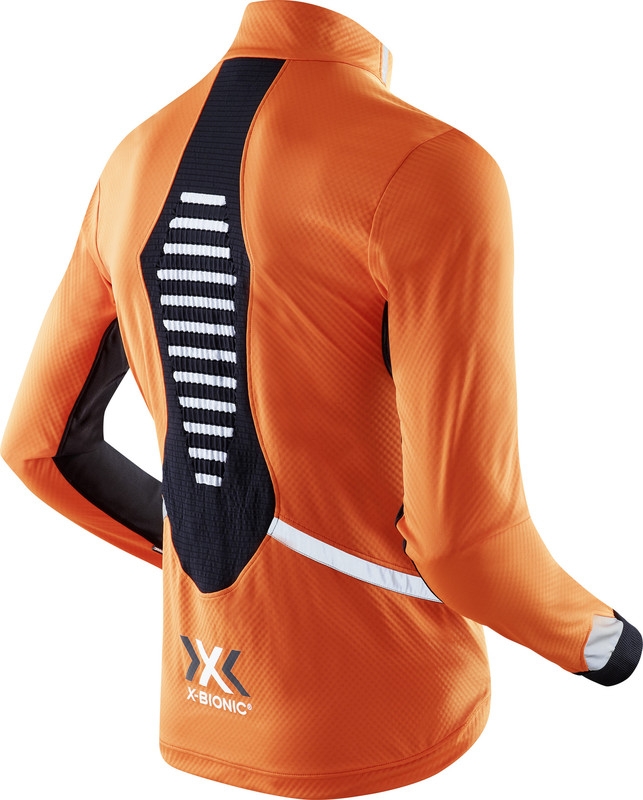 RS6733_O100381-O037_Running-Winter-Spherewind-Light-Jacket_MAN_RS-scr.wm